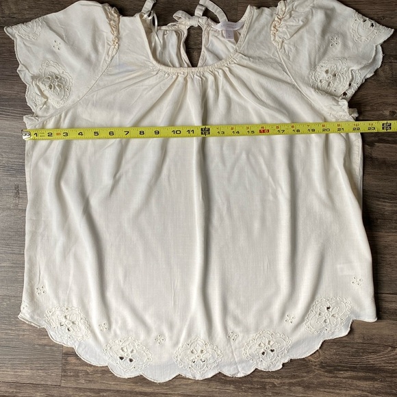 LC Lauren Conrad Women’s Cream Scoopneck Blouse Size L - Picture 2 of 8